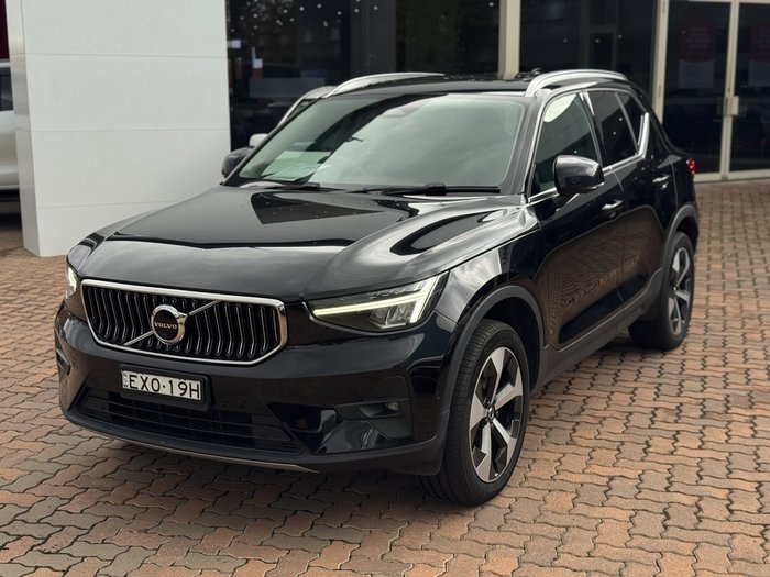 2022 Volvo XC40