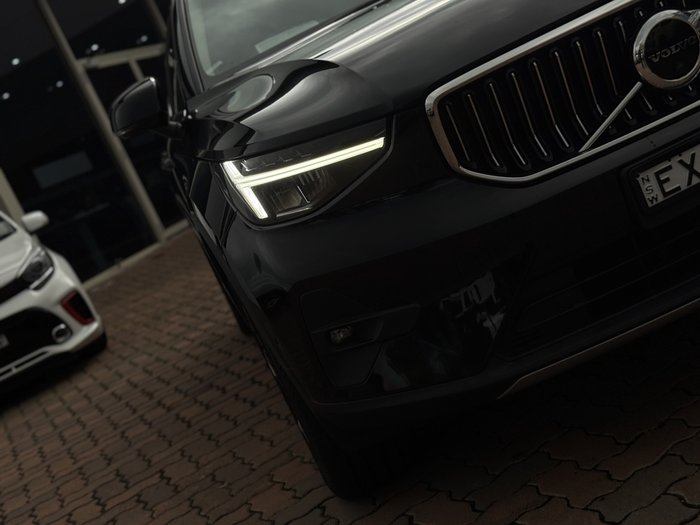 2022 Volvo XC40 Plus B4