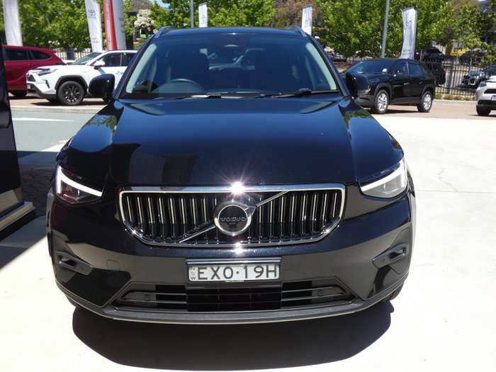 2022 Volvo XC40 Plus B4