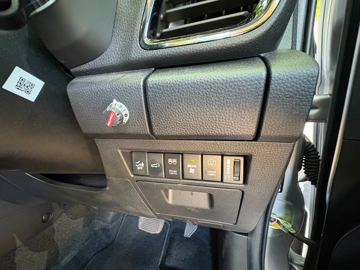 2024 Isuzu MU-X LS-T