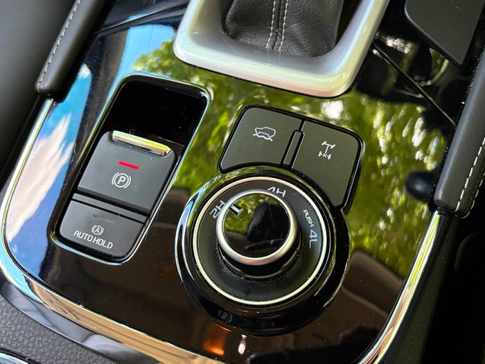 2024 Isuzu MU-X LS-T