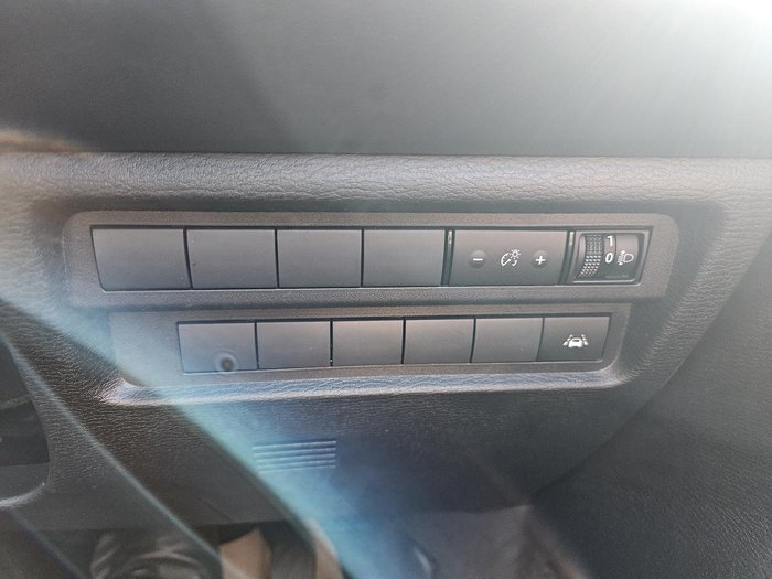 2025 Mitsubishi Outlander LS