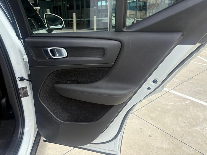 2021 Volvo XC40 T4 Inscription