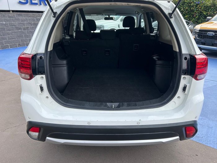 2016 Mitsubishi Outlander LS