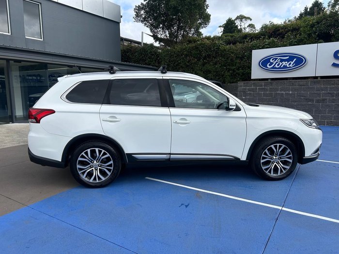 2016 Mitsubishi Outlander LS