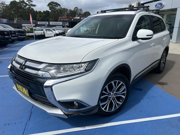 2016 Mitsubishi Outlander LS