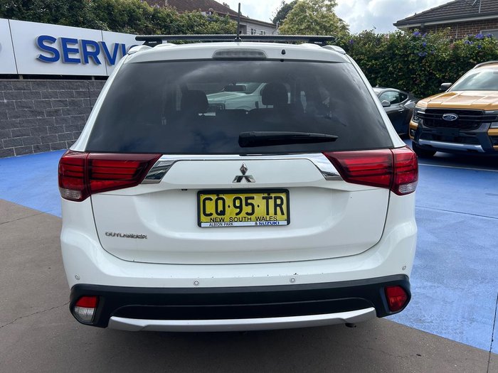 2016 Mitsubishi Outlander LS