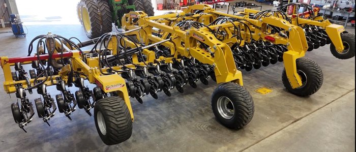 SERAFIN ULTISOW S1260 CENTRE ONLY HI LIFT SINGLE DISC SEEDER