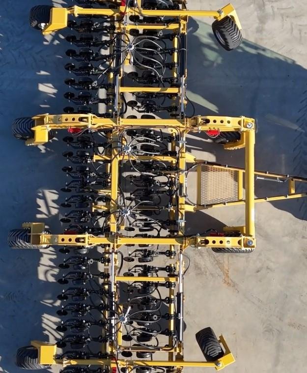 0 SERAFIN ULTISOW S1260 CENTRE ONLY HI LIFT SINGLE DISC SEEDER YELLOW