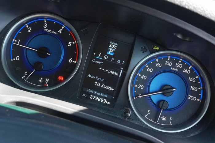 2018 Toyota Hilux SR5