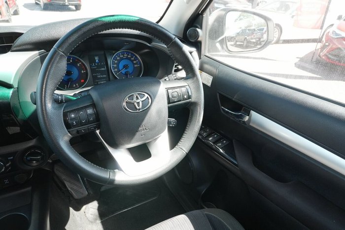 2018 Toyota Hilux SR5