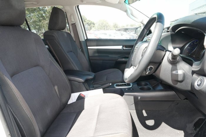 2018 Toyota Hilux SR5