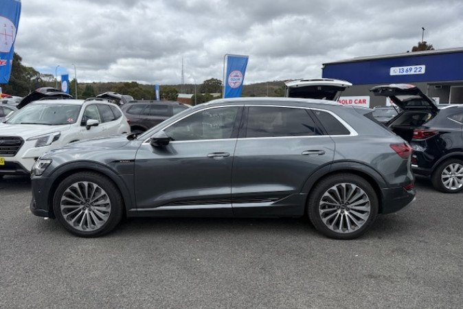 2022 AUDI e-TRON S QUATTRO