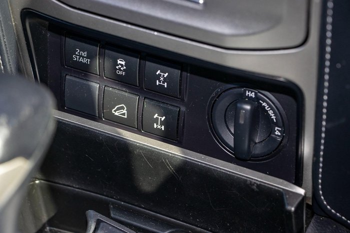 2020 Toyota Landcruiser Prado VX