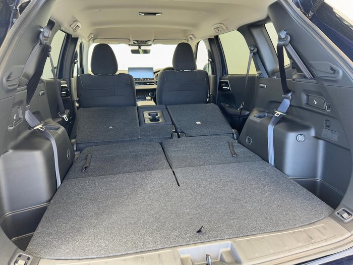 2025 Mitsubishi Outlander LS