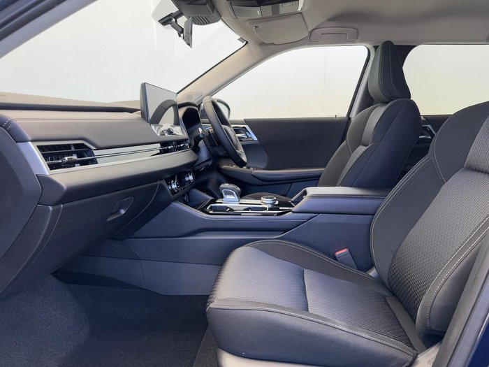 2025 Mitsubishi Outlander LS