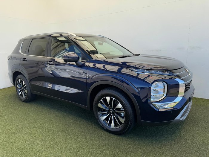 2025 Mitsubishi Outlander LS