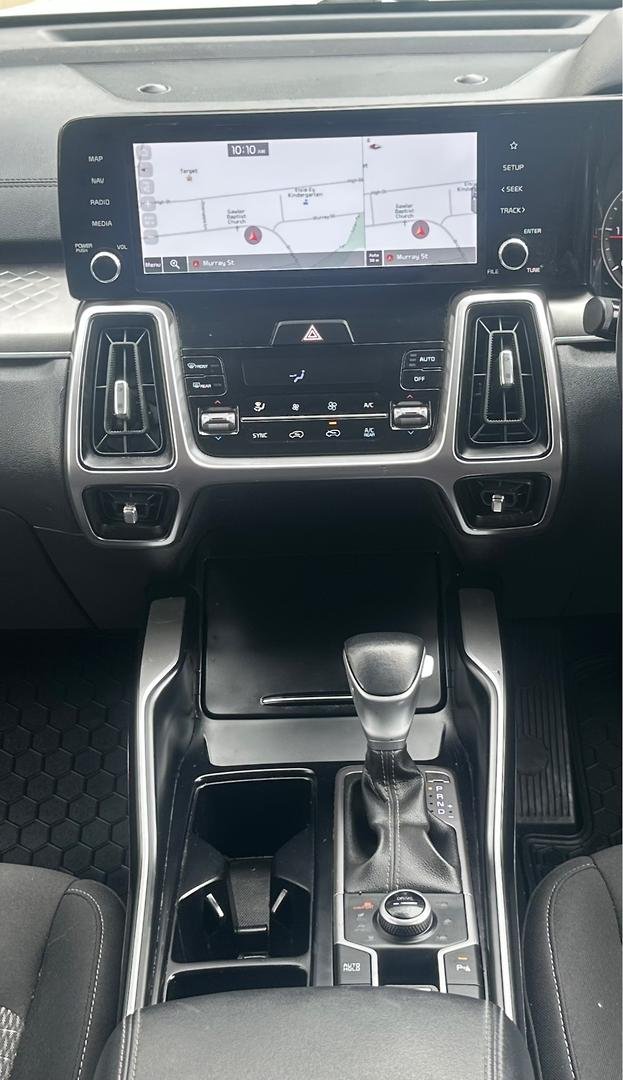 2022 Kia Sorento Sport