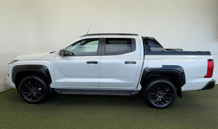 2025 Mitsubishi Triton GSR