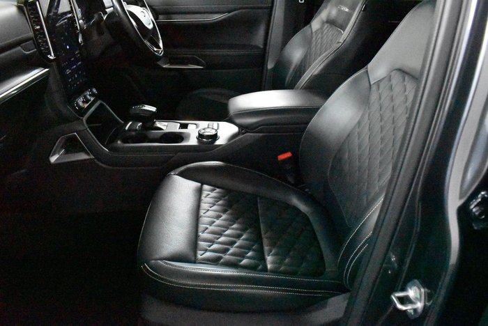 2023 Ford Everest Platinum