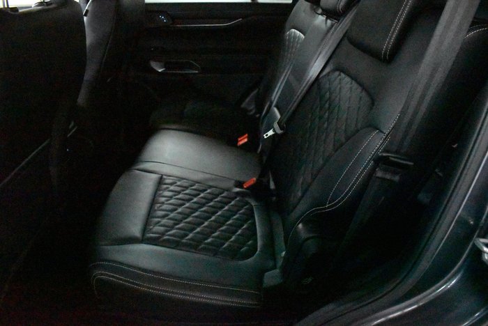 2023 Ford Everest Platinum