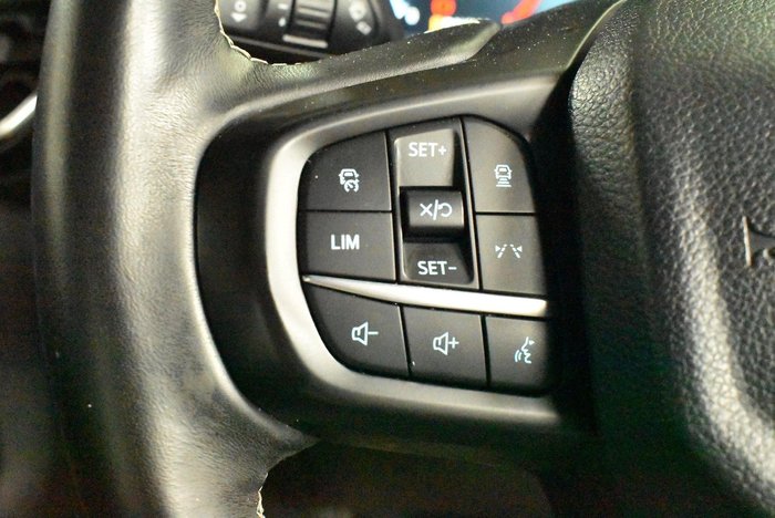 2023 Ford Everest Platinum