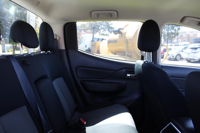 2019 Mitsubishi Triton GLX+