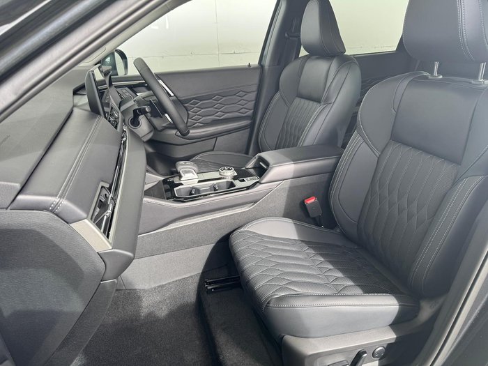 2025 Mitsubishi Outlander Exceed