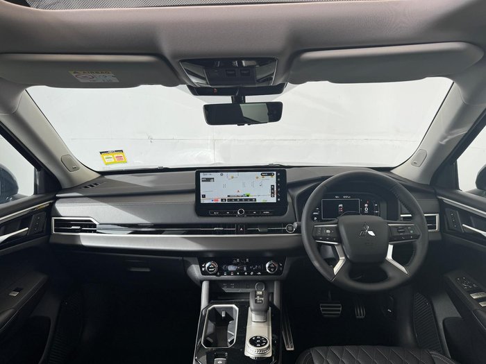 2025 Mitsubishi Outlander Exceed