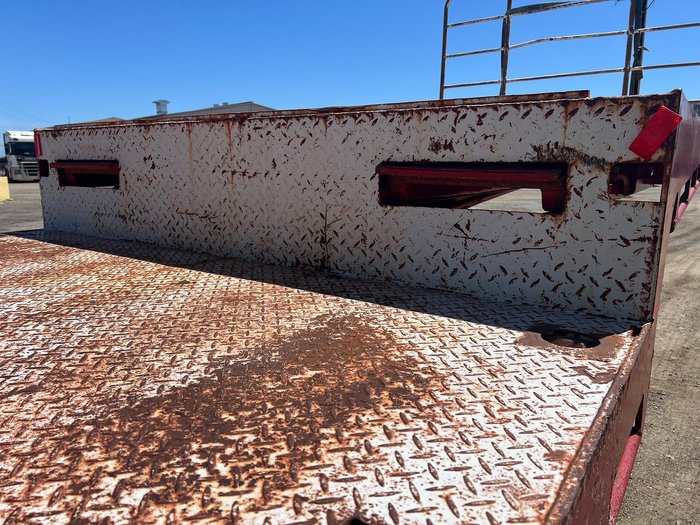 Howard Porter Tri Axle Drop Deck With Bi-Fold Ramps