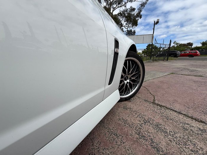 2016 Holden Commodore SV6 Black VF Series II MY16 Heron White