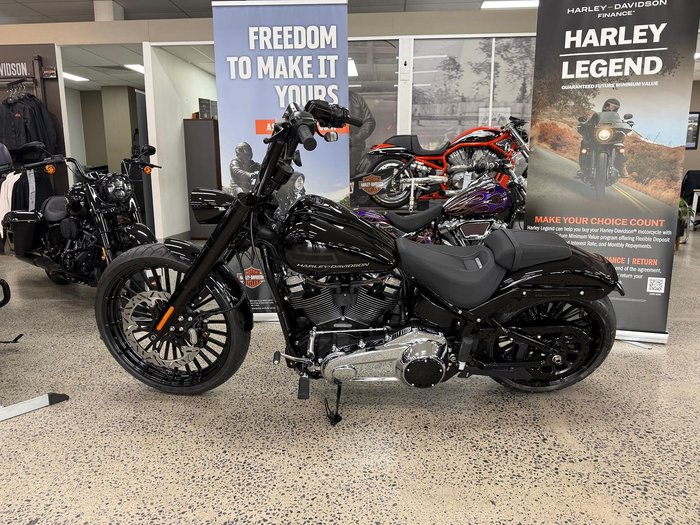 2025 Harley-Davidson Breakout 117 (FXBR) Softail Black