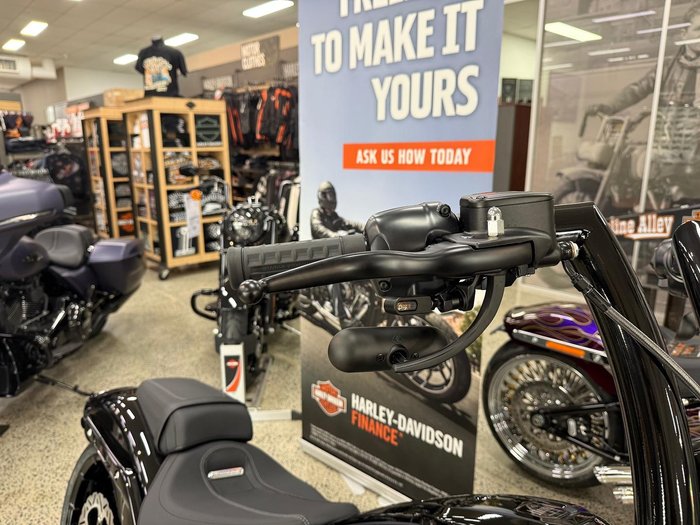 2025 Harley-Davidson Breakout 117 (FXBR) Softail Black