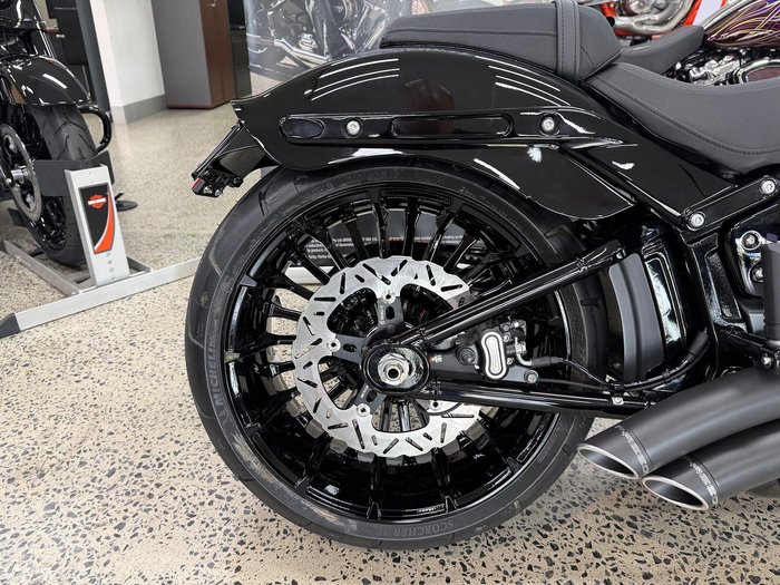 2025 Harley-Davidson Breakout 117 (FXBR) Softail Black