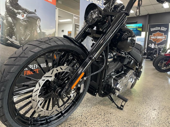 2025 Harley-Davidson Breakout 117 (FXBR) Softail Black