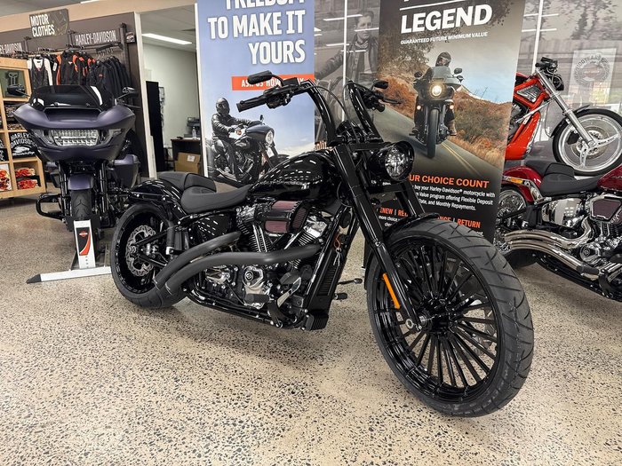 2025 Harley-Davidson Breakout 117 (FXBR) Softail Black