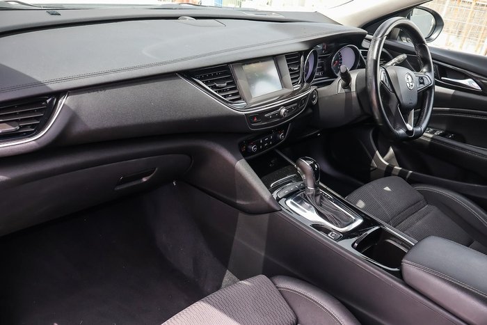 2019 Holden Commodore RS