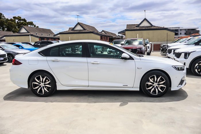 2019 Holden Commodore RS