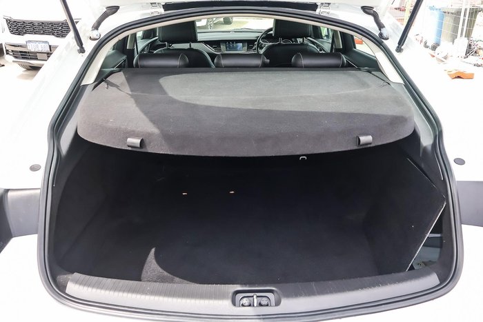 2019 Holden Commodore RS