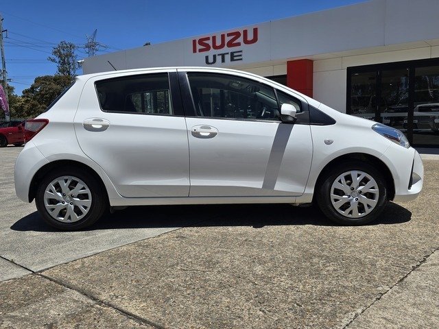 2017 Toyota Yaris Ascent