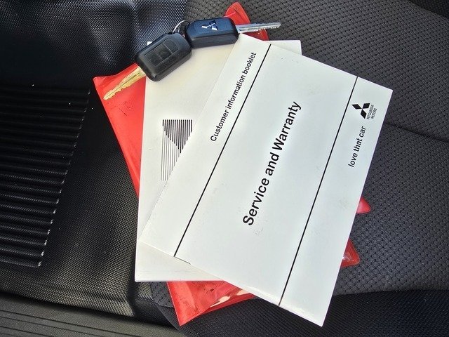 2017 Mitsubishi Triton GLX Plus (4x4)