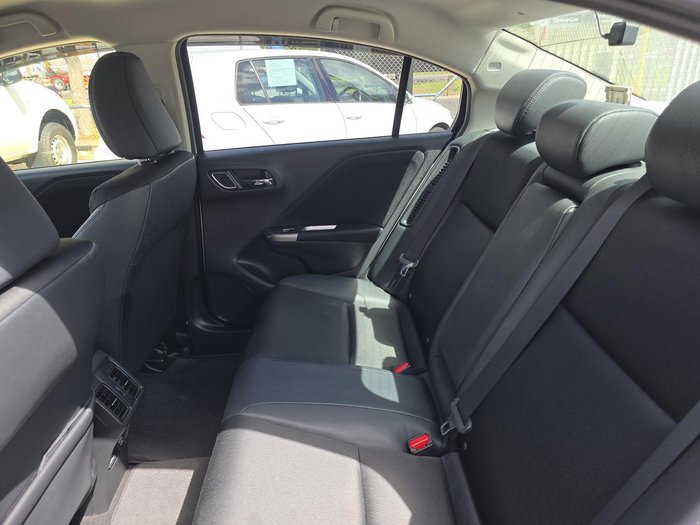 2014 Honda Grace Hybrid EX GM4 White