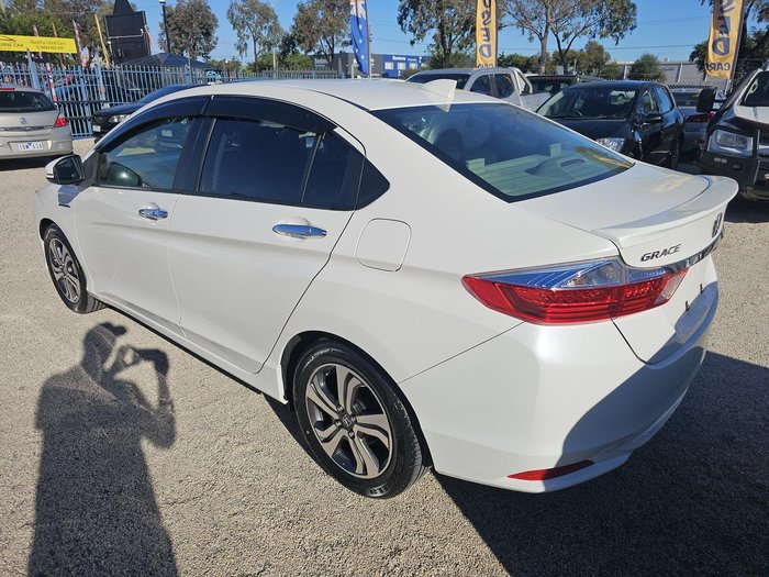 2014 Honda Grace Hybrid EX GM4 White