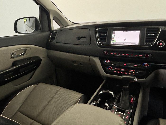 2019 Kia Carnival Platinum YP MY19 Silky Silver