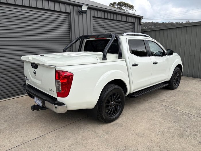 2016 Nissan Navara ST-X D23 4x2 White Diamond
