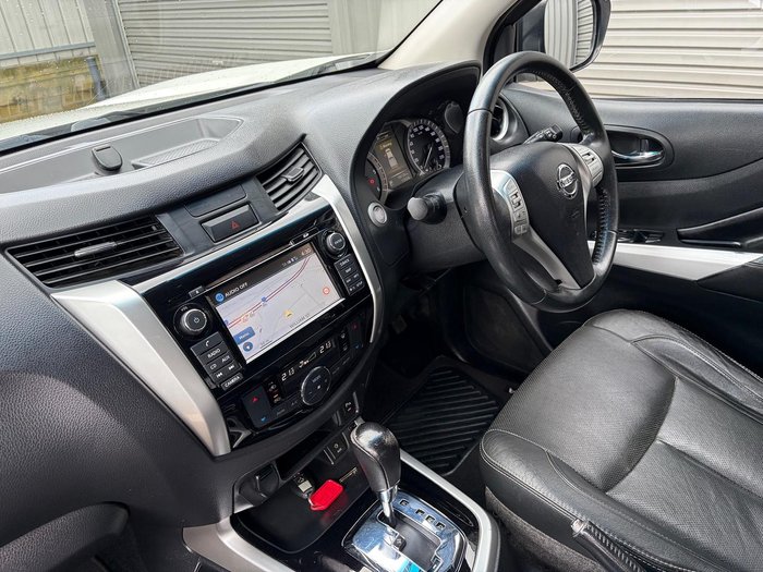 2016 Nissan Navara ST-X D23 4x2 White Diamond