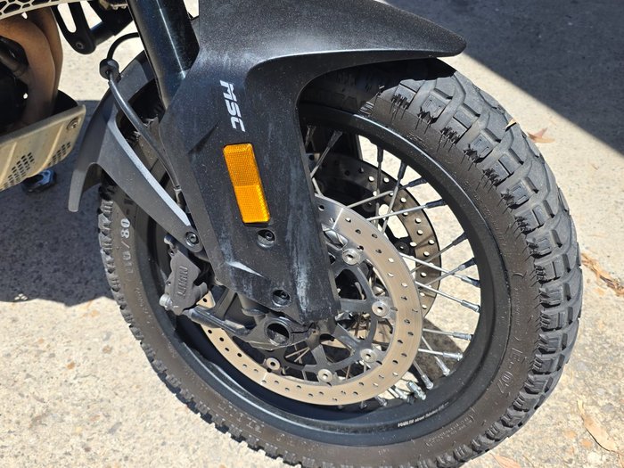 2023 CFMOTO MT SPORT BLACK