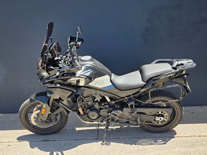 2023 CFMOTO MT SPORT BLACK