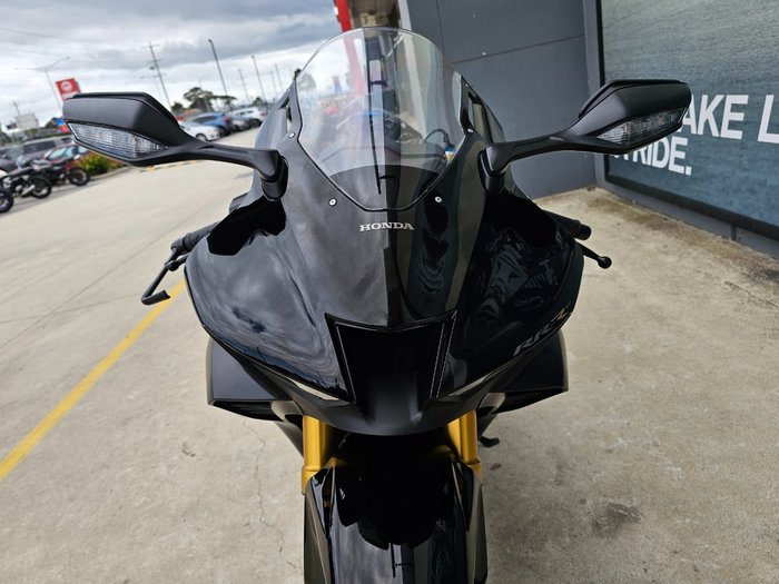 2022 Honda CBR1000RR-R SP (FIREBLADE) ABS Black