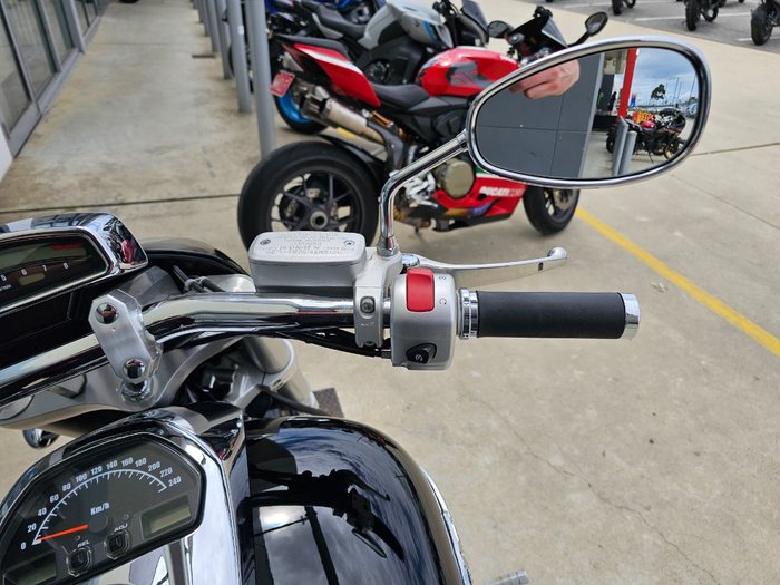 2009 Suzuki VZR 1800 BOULEVARD (M109R) Black